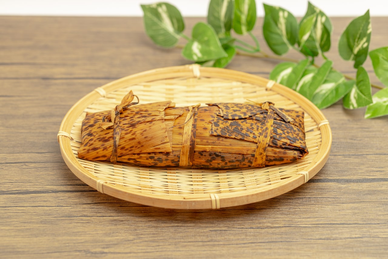 竹皮や笹に包まれて蒸すちまき。林田家ではさらしに包まれていたそうだ。