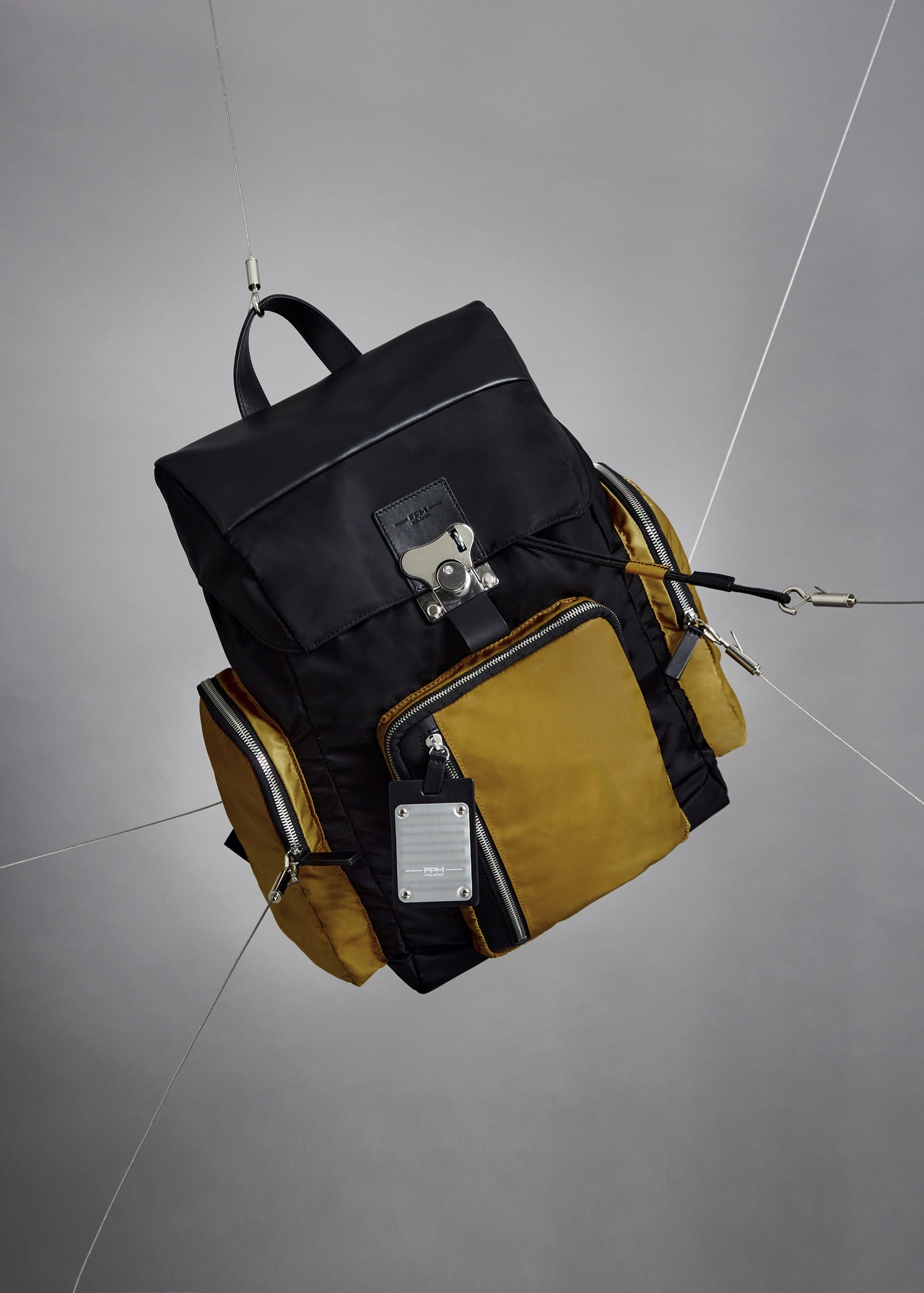 FPM ミラノ“BUTTERFLY PC BACKPACK M LEATHER COMBI”／¥234,300