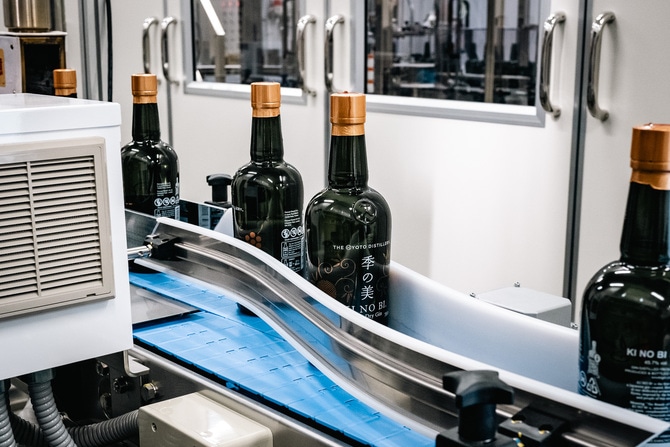 今や海外でも人気の「季の美 京都ドライジン」。