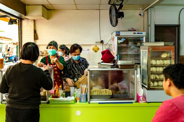 台湾版クレープはみんなの人気者。