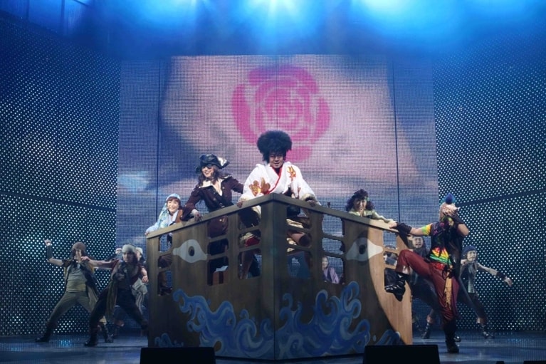 2010年に上演された「薔薇とサムライ～GoemonRock OverDrive」