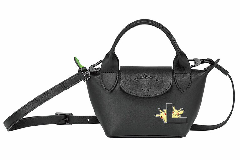 トップハンドルバッグ H11×W14×D10cm 64,900円(税込)。©2020 Pokémon. ©1995-2020 Nintendo/Creatures Inc./GAME FREAKinc.TM, ®, and character names are trademarks of  Nintendo
