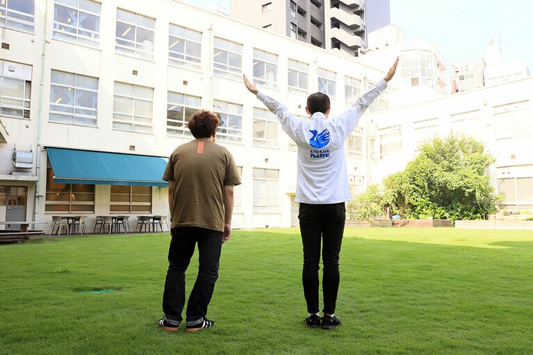 ジョイマンのネタをパラパラ写真で。