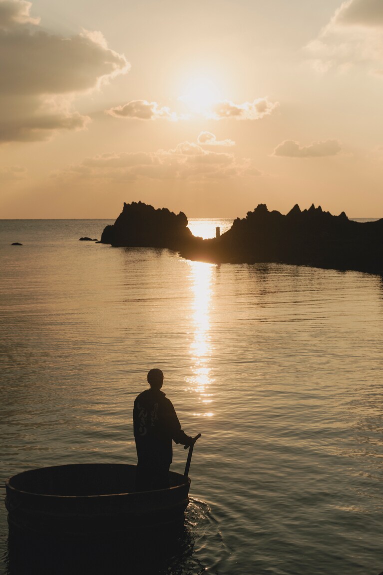 佐渡・宿根木に残る原風景に魅せられて。俳優・工藤阿須加さんと江戸時代にタイムスリップ【通いたくなる島、佐渡】