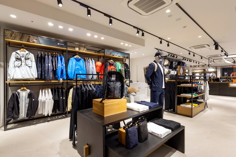 “日本一楽しい街”博多に誕生した日本一楽しいアウトドアストア「マムート 福岡天神」