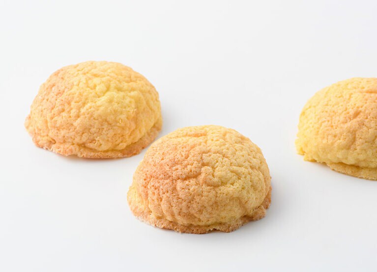 元気印のメロンパン 各140円(税込)／小麦市場ピーターパン シャポー船橋店