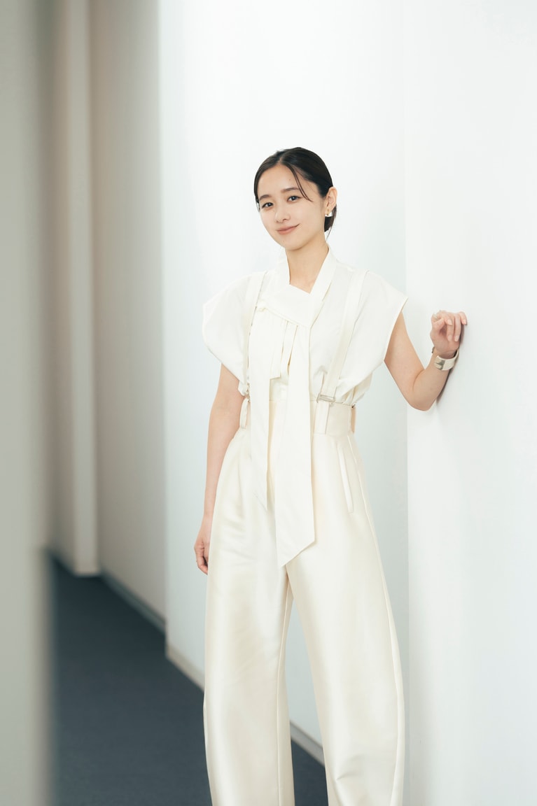 堀田真由さん。