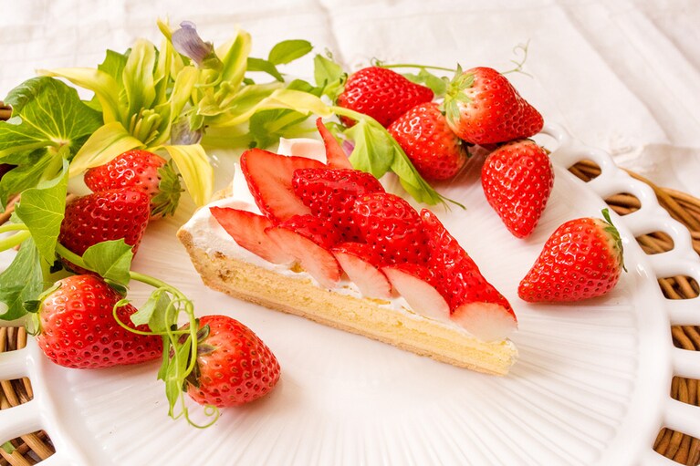 「愛媛県産 ひめ寒紅いちごのタルト」piece 1,468円／whole(25cm)14,688円 ※福岡限定。