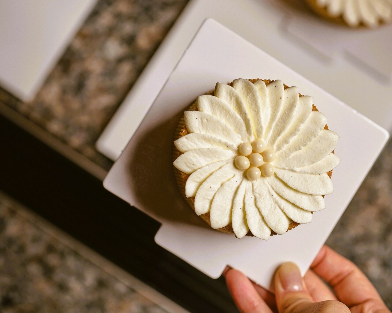 チェックアウトを済ませたあとは、2階エントランスエリアにある「ペストリー ブティック」で美味をテイクアウト。