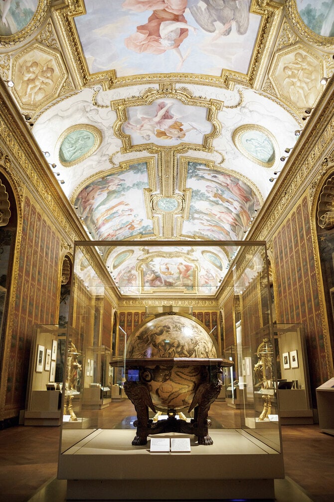 見て、読んで、食べて素敵なナショナルライブラリー「フランス国立