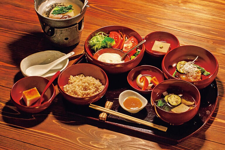 野菜の滋味を楽しむ夕食もまた養生食の根幹。