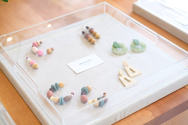 ジュエリーブランド「マガンダ」のピアス 44～72ドル。