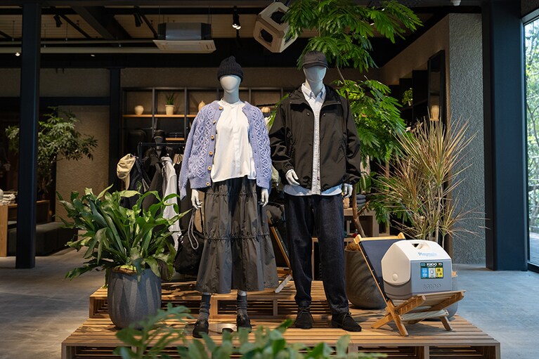 タウンユースできるザ・ノース・フェイスのアイテムも。