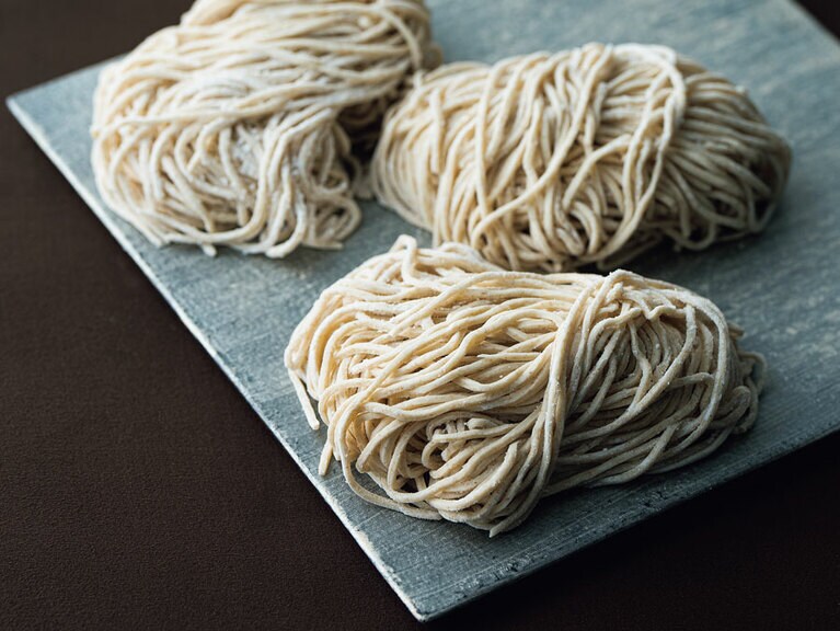 特撰ひやむぎ 純正生麺仕上げ 150g×6人分 5,980円／特撰ひやむぎ きわだち