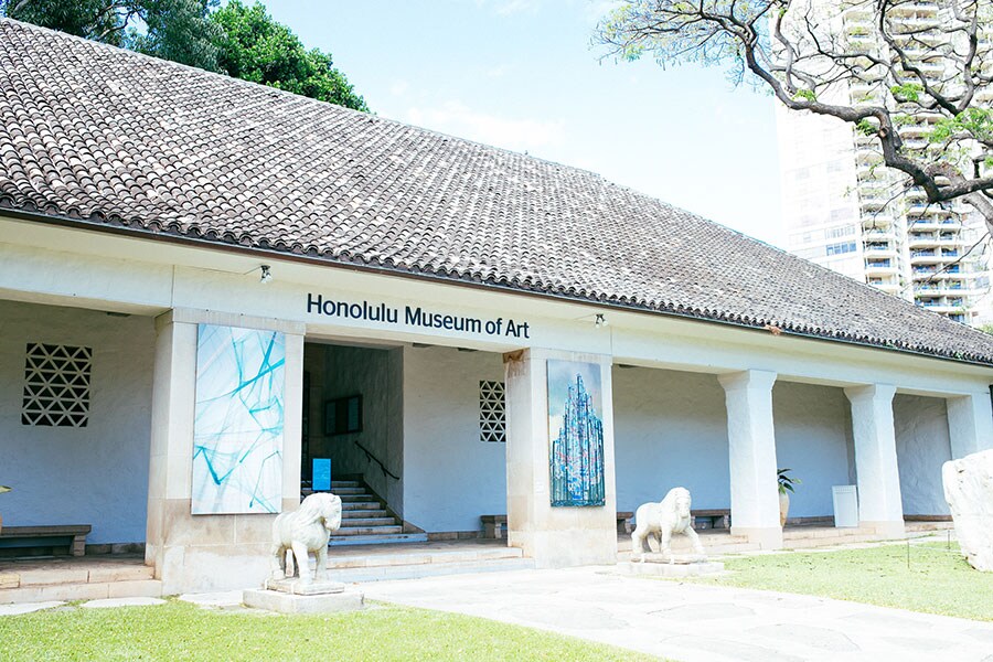 創立1927年のハワイ州最大の美術館。世界中の美術品約5万点が所蔵されています。