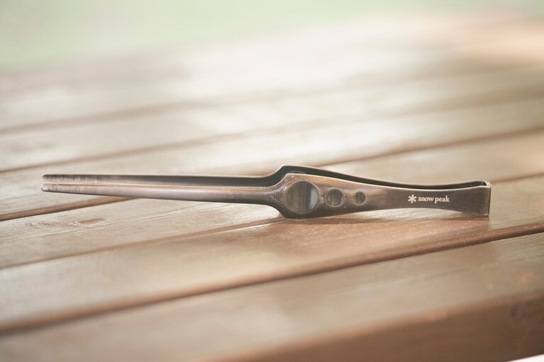 デザイン性の高い作りで、持っているだけで楽しい。ピッツ／スノーピーク