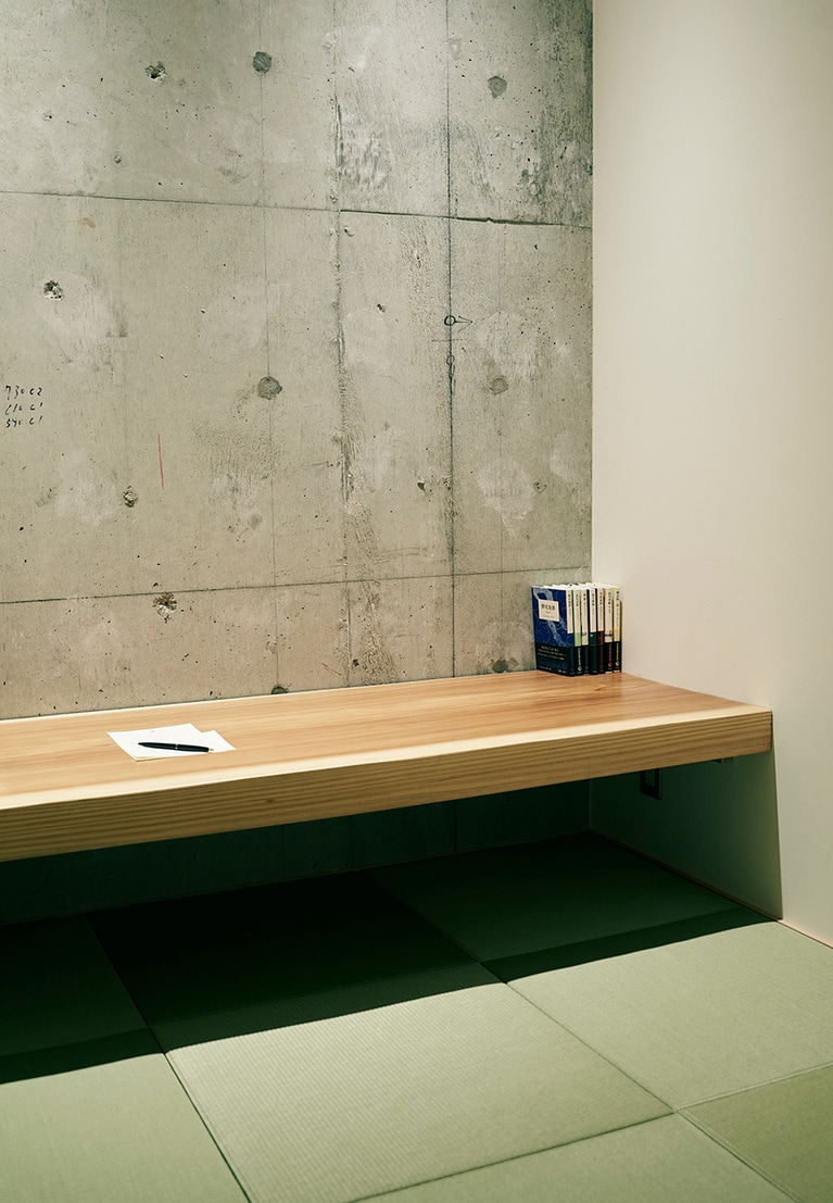 落ち着いて読書ができそうな和室がついている部屋も。