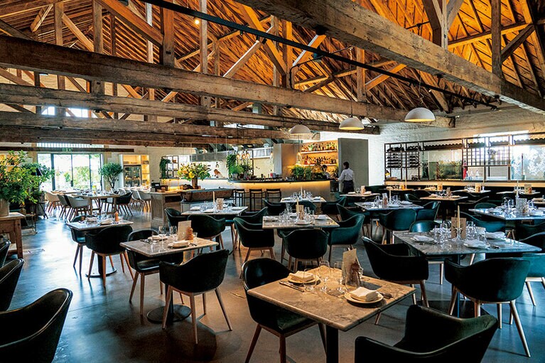 レストラン、オックス・バーン。