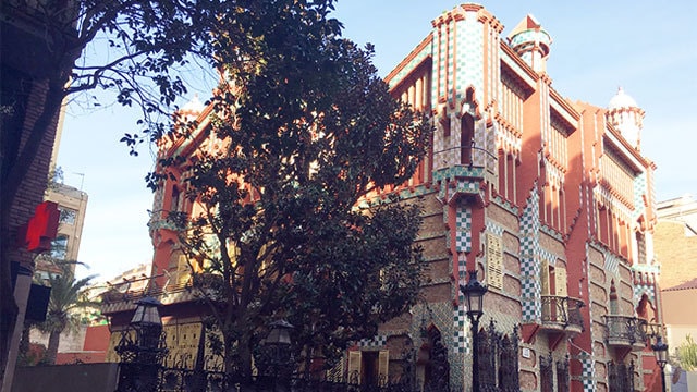 img_5acf695a8f0448cdb46b400057