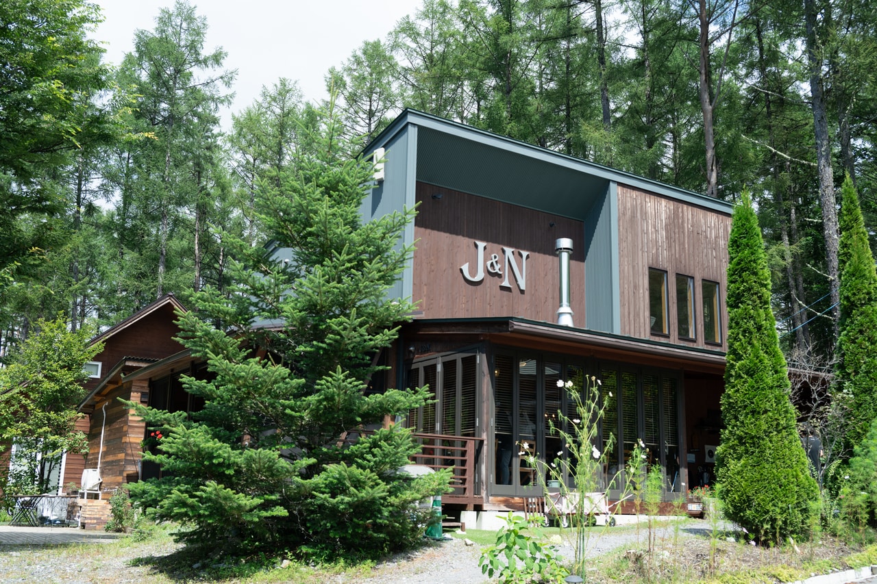 八ヶ岳山麓のオーベルジュ「J&N」。