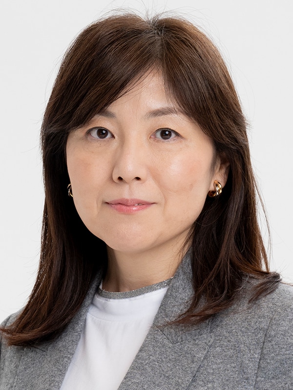 ©新潮社
