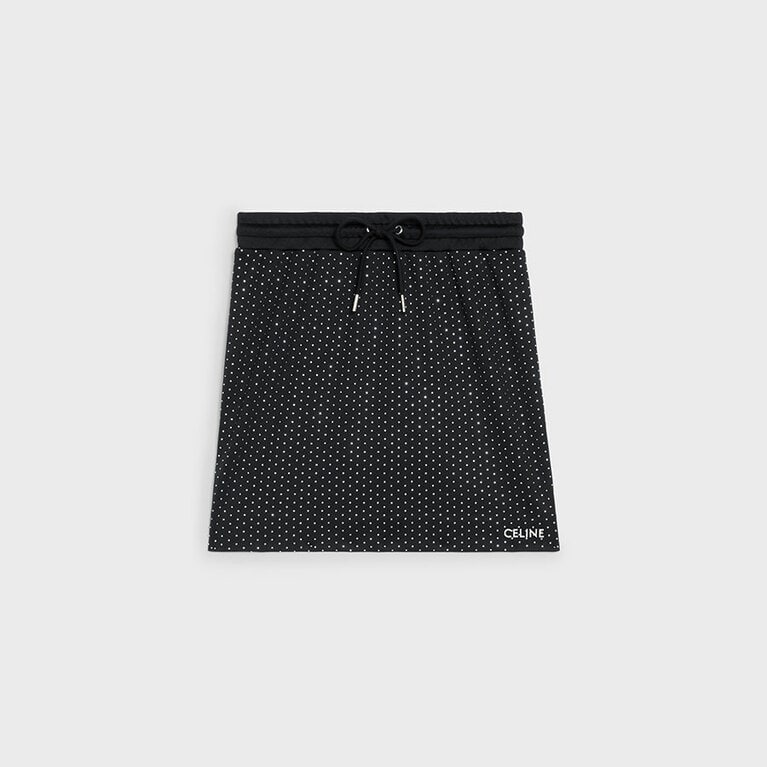 ミニスカート 181,500円。ポップアップ、ポップインストア限定商品。