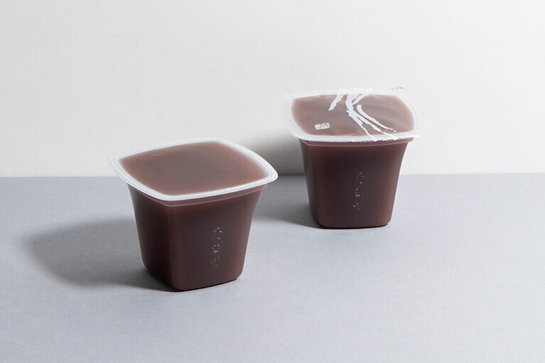 「たねや本生羊羹」378円。