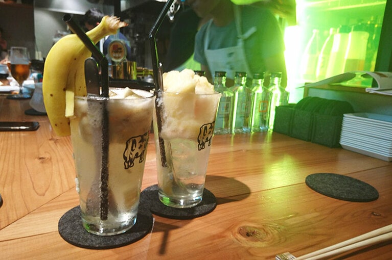 調子にのって頼んだバナナと白桃も美味。スイカは見た目のインパクトも！