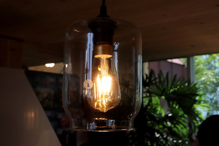 KLOVAN/クローヴァン ペンダントランプシェード1,799円。