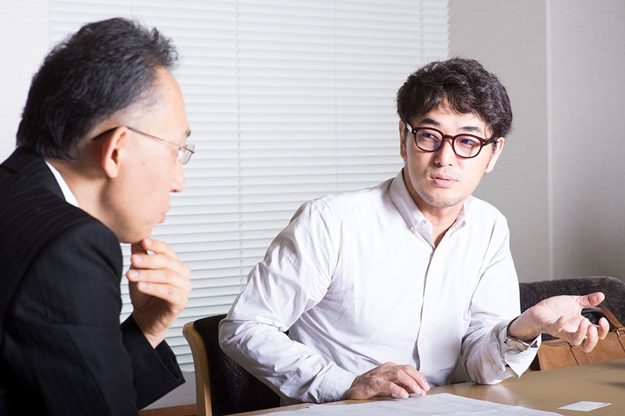 大野茂氏(左)と速水健朗氏(右)。2時間ドラマについて語る対話は2時間をはるかに超えた。