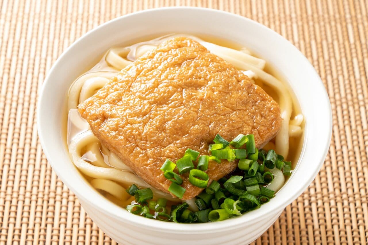 大阪の郷土料理とも称される「きつねうどん」