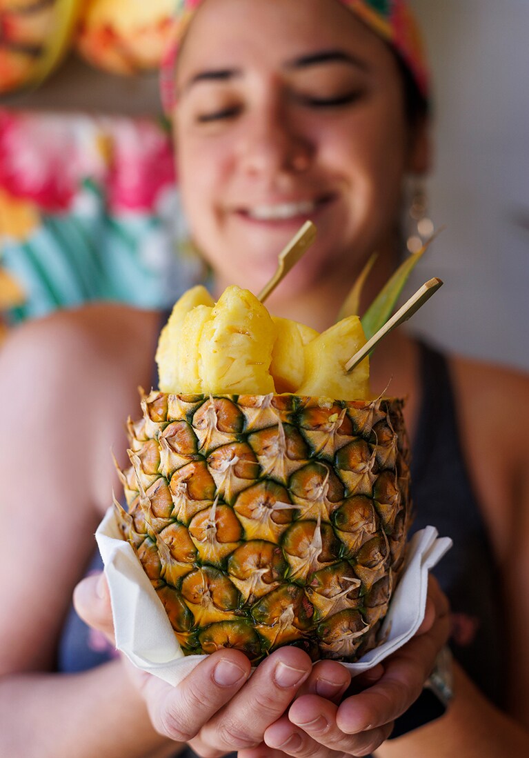 “カットパイナップル” 10ドル。