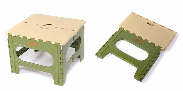 フォールディング テーブル 3,480円。コンパクトになる。