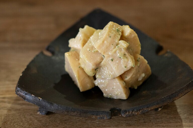 「たけのこの木の芽みそあえ」850円。この木の芽みそだけでもなめていられる！