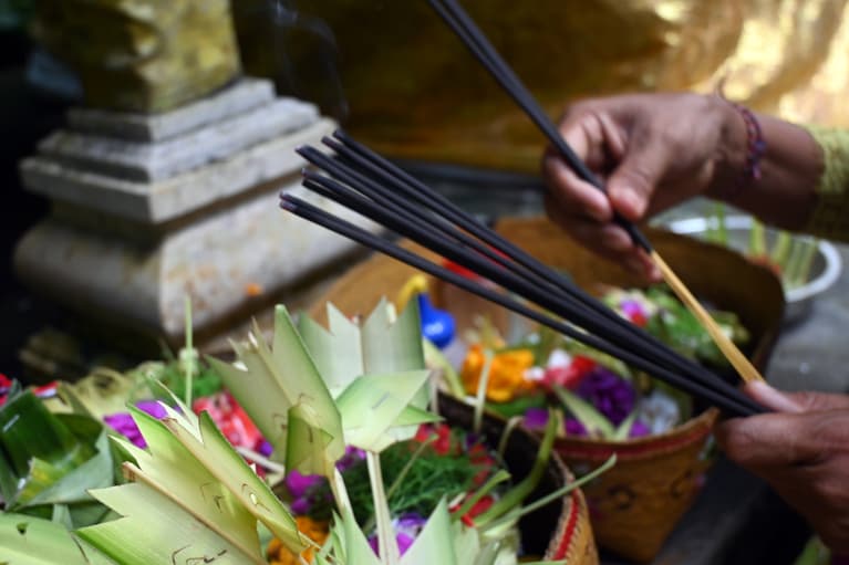 お祈りの後、バリ・ヒンズー教についてのお話も。