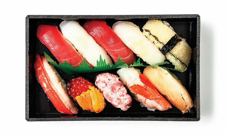 特握り 2,000円／築地寿司清(グランスタ)