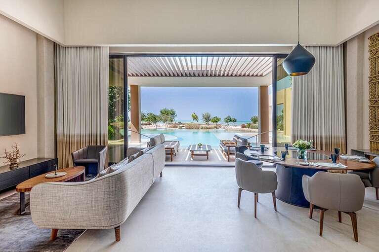 「カタフスイート」の扉を開けると、この眺め。