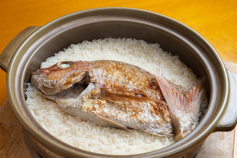 【愛媛県】松山の鯛めし。kriverイメージマート