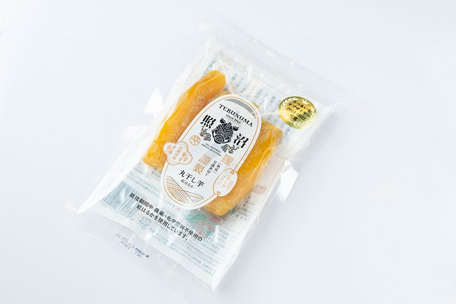 「干し芋(茨城県紅はるか)」1,000円/200g。もっちりした食感と素朴な甘さが楽しめ、近年はダイエット中などヘルシーおやつとしても大人気。