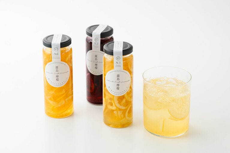 【広島県】手前左から時計回りに：廣島甘夏レモネード 1,930円、廣島ブルーベリーレモネード 2,030円、廣島クラフトレモネード 1,880円（各220g）／瀬戸内クラフトレモネード