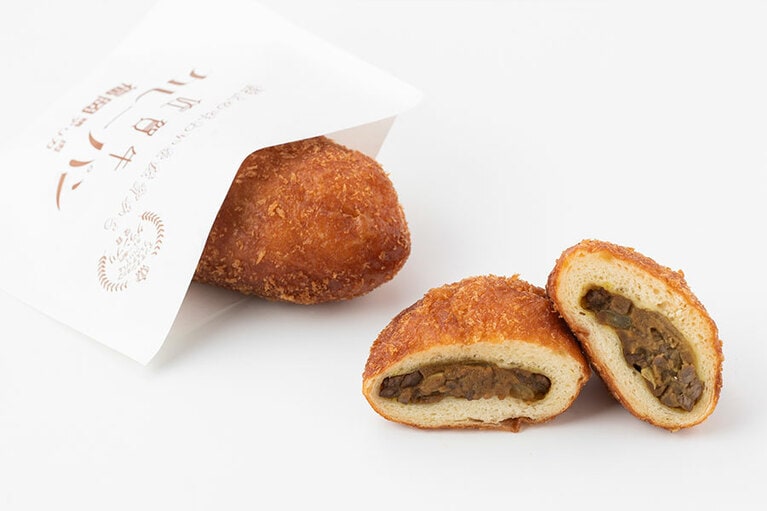 佐賀牛カレーパン。