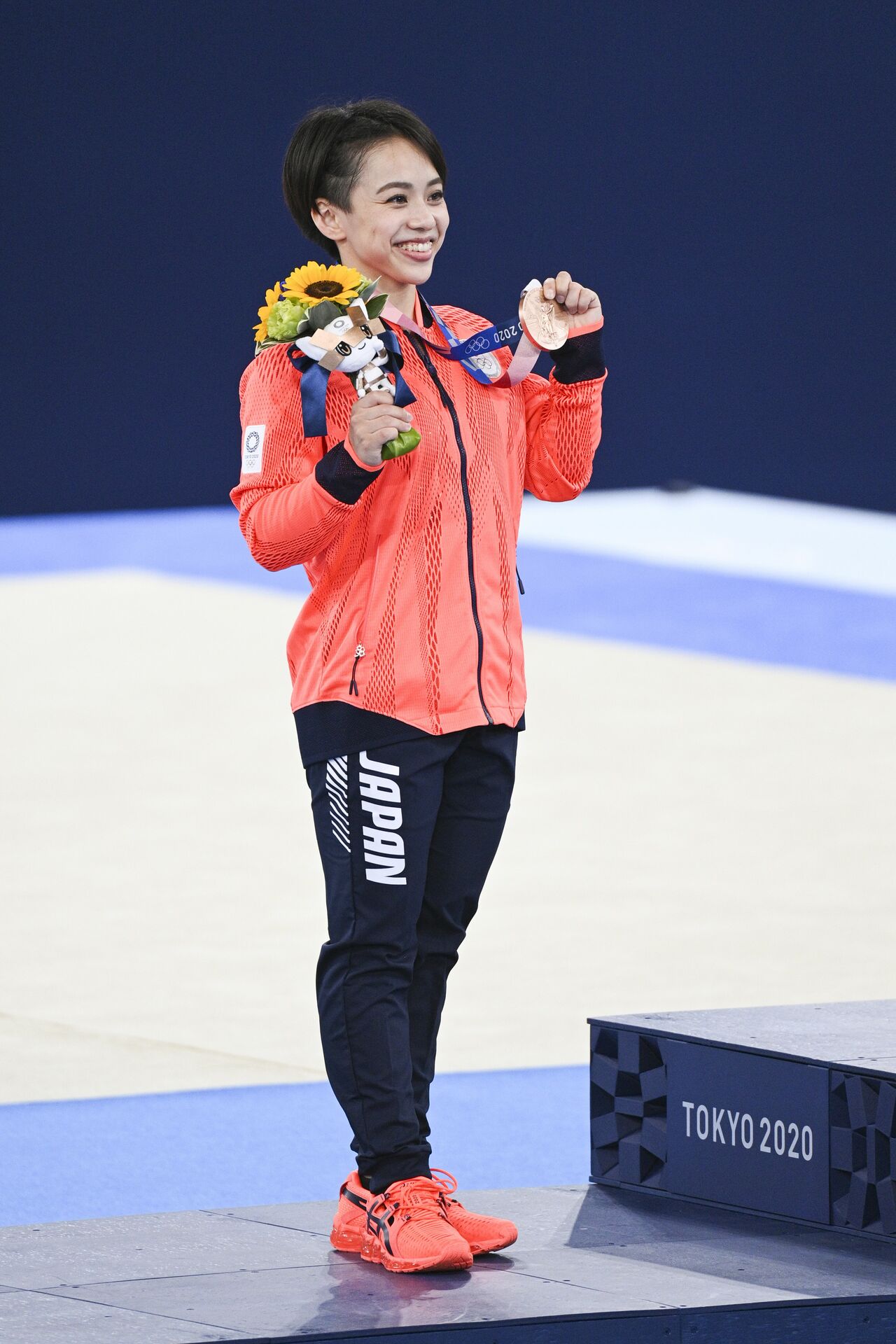 2021年、東京五輪での村上さん。種目別「ゆか」で銅メダルを獲得した ©JMPA