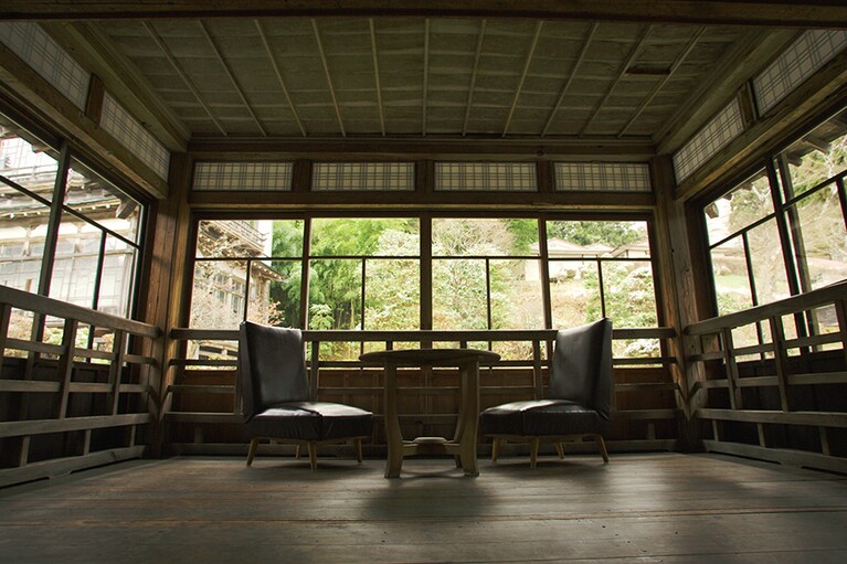 湯元 不忘閣［宮城／青根温泉］会食室のある旧館。