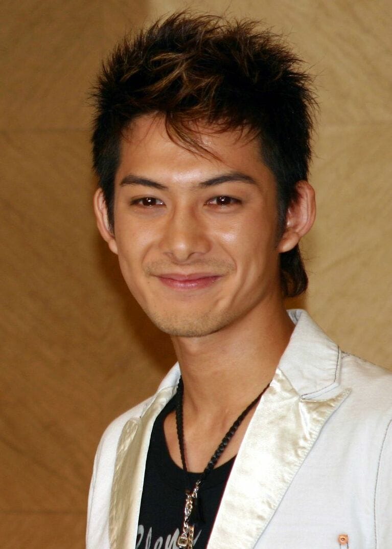 俳優時代の柏原崇氏。2006年、香港、日本、タイの監督やキャストが競作したホラーのオムニバス映画『BLACK NIGHT』発表会見にて　©時事通信社