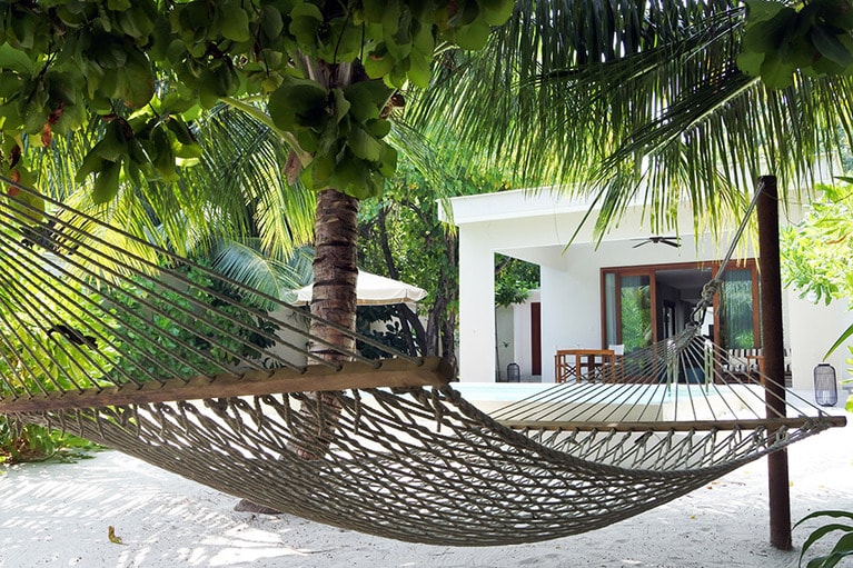 リゾートハウスのような、くつろぎ感のあるビーチハウス。