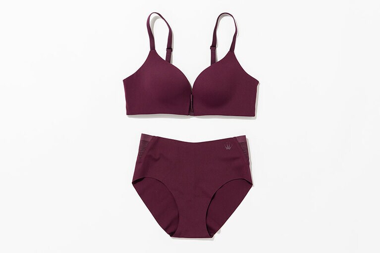 ブラ 4,290円、マキシショーツ 2,090円／トリンプ・インターナショナル・ジャパン