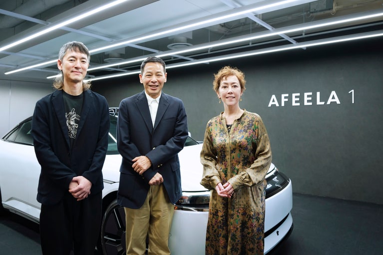 左から、纐纈潤さん、松浦弥太郎さん、クリス智子さん。