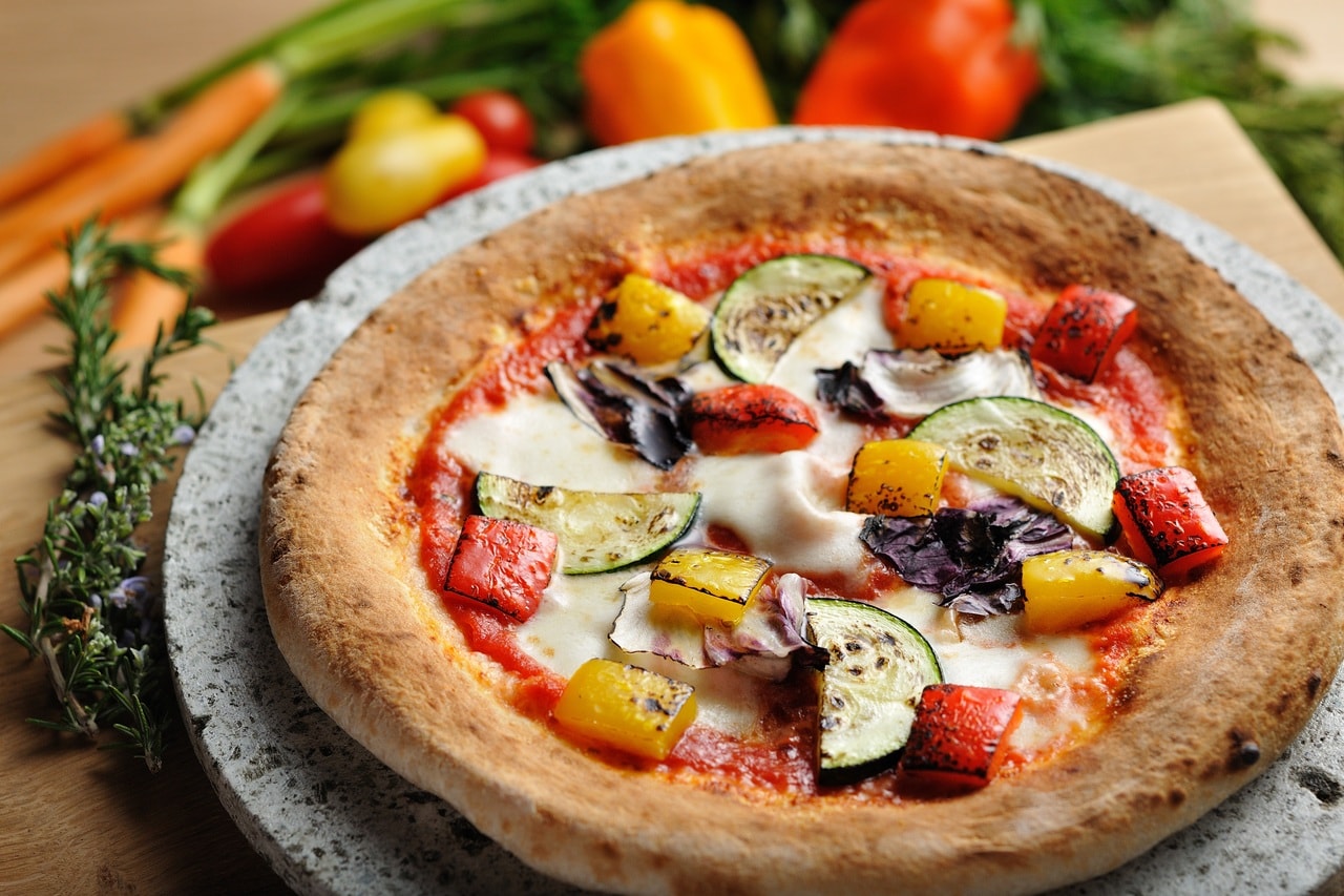 ピッツァにのせる野菜の一部はアグリガーデンで収穫したもの(時期による)。