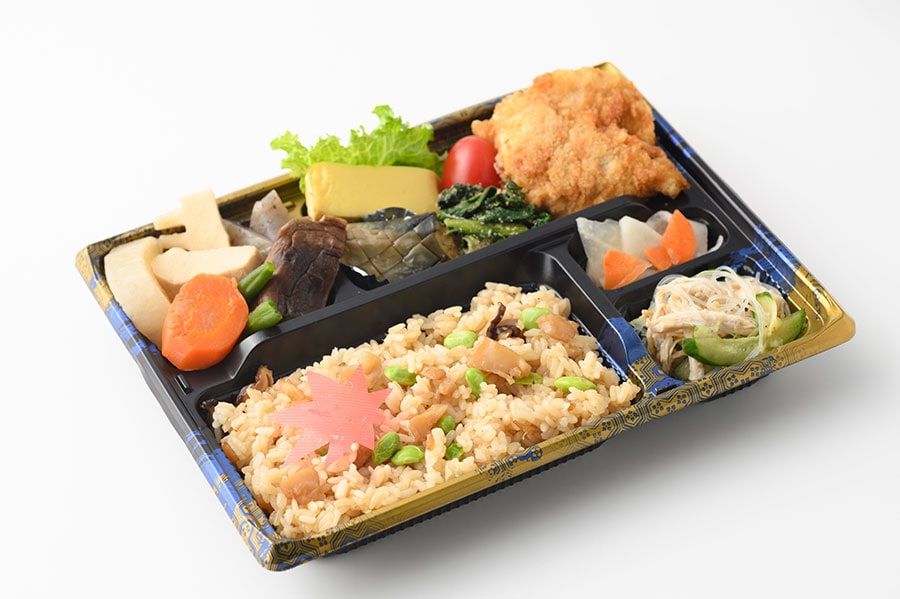 ほたておこわ弁当 896円。