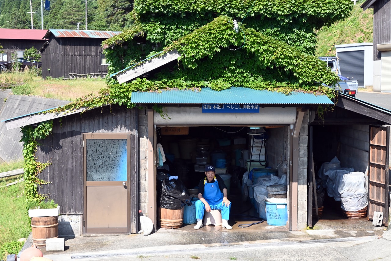 へしこ名人、森下さん（通称、佐助さん）のへしこ小屋。